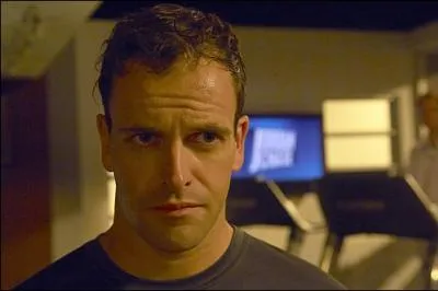 Quand j'tais jeune, j'ai manipul mes amis pour qu'ils violent une fille :