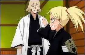 Qui tait son vice-capitaine quand il dirigeait sa division ?