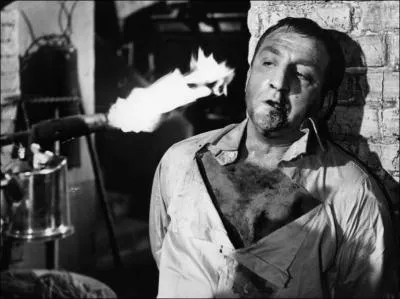 Qui ralise  Le Gorille vous salue bien , en 1957, o il tient le rle de Go Paquet ?