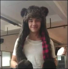 Quelle est la couleur du lisseur de Liam ?