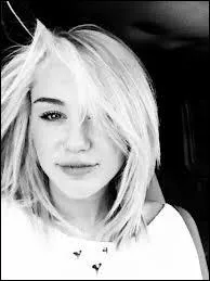 Quelle chanson a-t-elle chant dans son film  Hannah Montana  ?