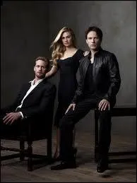 Dans la saison 4 , Sookie a couch avec... .