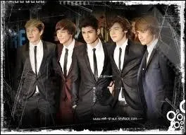 Qui prend le moins de temps pour se coiffer ?