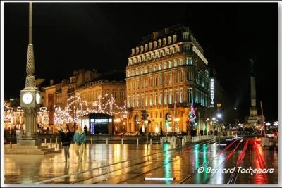 Le triangle d'or, de la Place de la Comédie au monument des Girondins.
