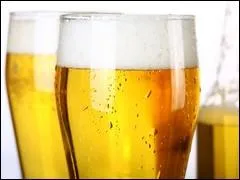 Quand on sert une bire, qu'elle soit pression ou en canette, faut-il la servir avec de la mousse ?