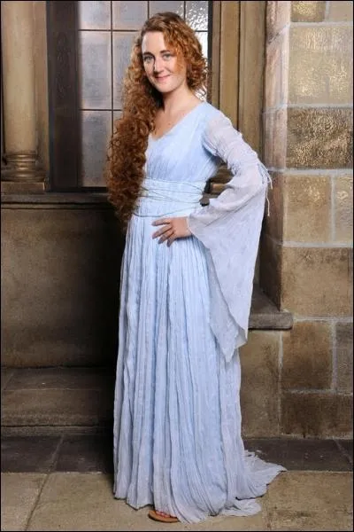 Qui est cette superbe fe ?