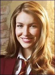 Par qui Nina a t leve ?