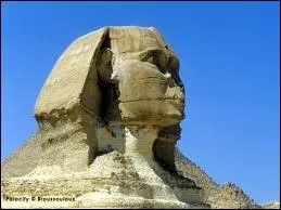 Qui a bti cette sculpture ?