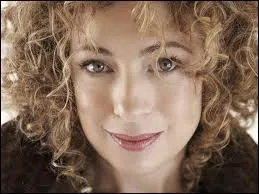 Classez dans l'ordre chronologique les diffrents visages de River Song.