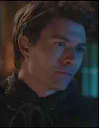 De qui Regina est-elle amoureuse ?