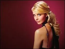 Qui est cette actrice chasseuse de vampires ?