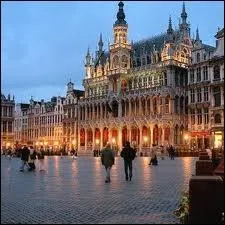 Il m'a reçu ''à pieds de bas'' .