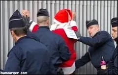 Il vient de voler de la viande dans un centre commercial en France. Malgr plein d'endroits ou dissimuler son larcin il s'est fait prendre. Mais comment ?