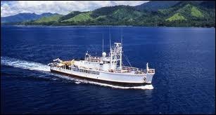 Quel est le nom du bateau du commandant Cousteau ?
