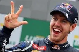 A la fin de la saison 2013, Sebastian Vettel a sacr champion avec 13 victoires en Grand Prix. Combien a-t-il remport de championnat du monde conscutivement (attention  un possible pige) ?
