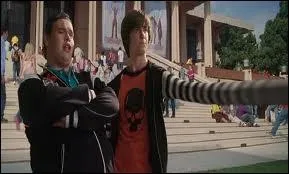 Qui est ce personnage (Gauche) ?