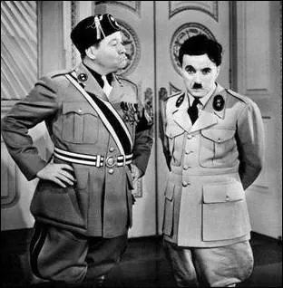 Dans le film satirique   Le dictateur   de 1940, outre la ressemblance de Charlie Chaplin avec Adolf Hitler, quel tait l'autre point commun entre les deux hommes ?