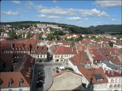Deuxime ville la plus haute de France. Absinthe. Fabrice Guy.