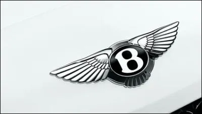 Quelle est cette marque de voiture ?