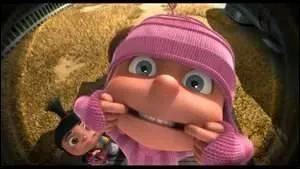 Comment s'appelle cette fille ?