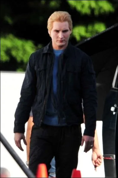 Qu'est-ce qui le pousse  prendre cette dcision ?