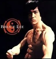 Quelle est la cause officielle du dcs de Bruce Lee (en 1973) ?