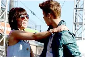 Comment s'appelle la chanson qu'il a faite avec Carly Rae Jepsen ?