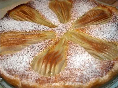 Je vous propose une ptisserie pour faire passer le quiz : la tarte Bourdaloue aux poires. Tout le monde a bien remarqu que j'ai commis une erreur ! Une de plus ! Laquelle ?