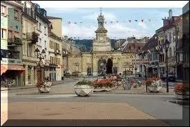 Nous sommes maintenant  Pontarlier, o les habitants se nomment les ...