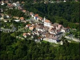 Comment nomme-t-on les habitants de Blamont ?