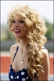 Un jour, Taylor a sign des autographes pendant plus de...