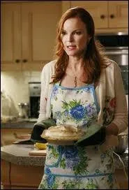 Comment s'appelle sa tante ?