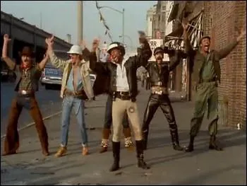 YMCA est l'un des titres marquants de l'poque, chant par les Village people, dont l'un des membres du groupe a particip  l'criture de la chanson. Lequel ?