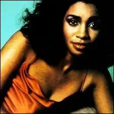 C'est Anita Ward qui a chant ce succs, qui a un titre et des paroles qui, en amricain, ont un double sens trs os...