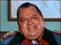 Ce haut grad de la Luftwaffe est le superviseur en chef du camp de prisonniers et de la rgion o il est implant. Il s'agit du :