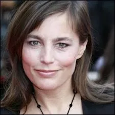 Dans quelle srie policire diffuse sur France 2 Sophie Duez a-t-elle jou ?