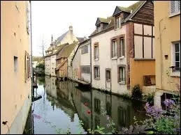 Je quitte le dpartement du Loiret par la commune de Villemandeur. Connaissez-vous le nom de ses habitants ?