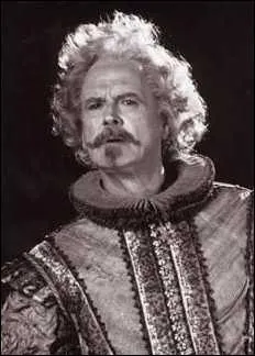 Comment s'appelle ce fantme de la maison Gryffondor ?