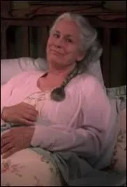 Comment s'appelle sa tante (dcde) ?