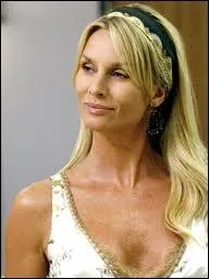 Comment s'appellent sa sur et son frre (dcds) ?