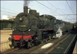 En 1835, dans quel pays d'Europe continentale la premire ligne de chemin de fer publique a-t-elle t exploite ?