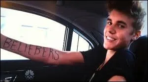 Quelle chanson de son album  Believe  a t ddie  ses fans les beliebers ?