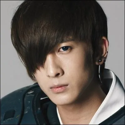 Qui est l'autre rappeur du groupe ?