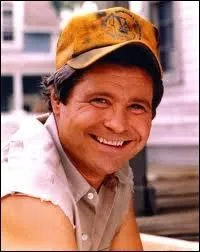 Ce personnage est un grand ami de la famille Duke; son savoir-faire est des plus prcieux puisqu'il exerce le mtier de garagiste... Il se prnomme :