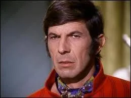 Dans quelles autres sries peut-on voir Leonard Nimoy hormis dans l'pisode  Le Crime  de la saison 2 de 'Columbo' ?