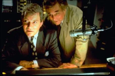 Dans quelles autres sries peut-on voir William Shatner hormis dans l'pisode  Deux en Un  de la saison 6 de 'Columbo' ?