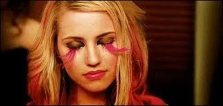 Quelle chanson Puck interprte-t-il ?