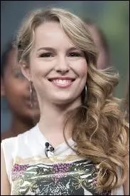 Dans quel film joue-t-elle le rle de Emma Clayhill ?