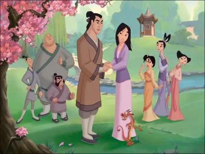 Dans Mulan, en quoi ses amis se dguisent-ils pour sauver l'empereur de Chine ?