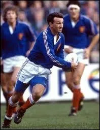 Je suis le fils d'un international clbre, demi d'ouverture, neveu d'un autre international clbre et international moi-mme, je termine ma carrire  l'USAP :